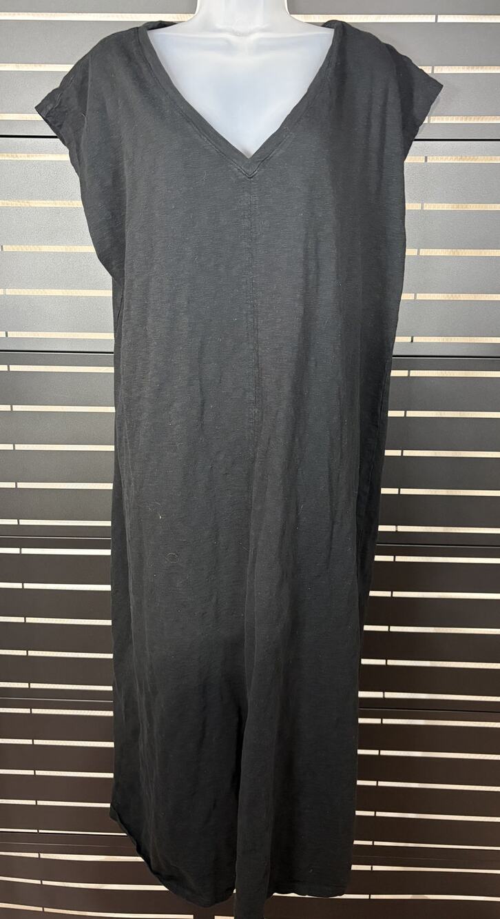 Universal Thread dress EUC
